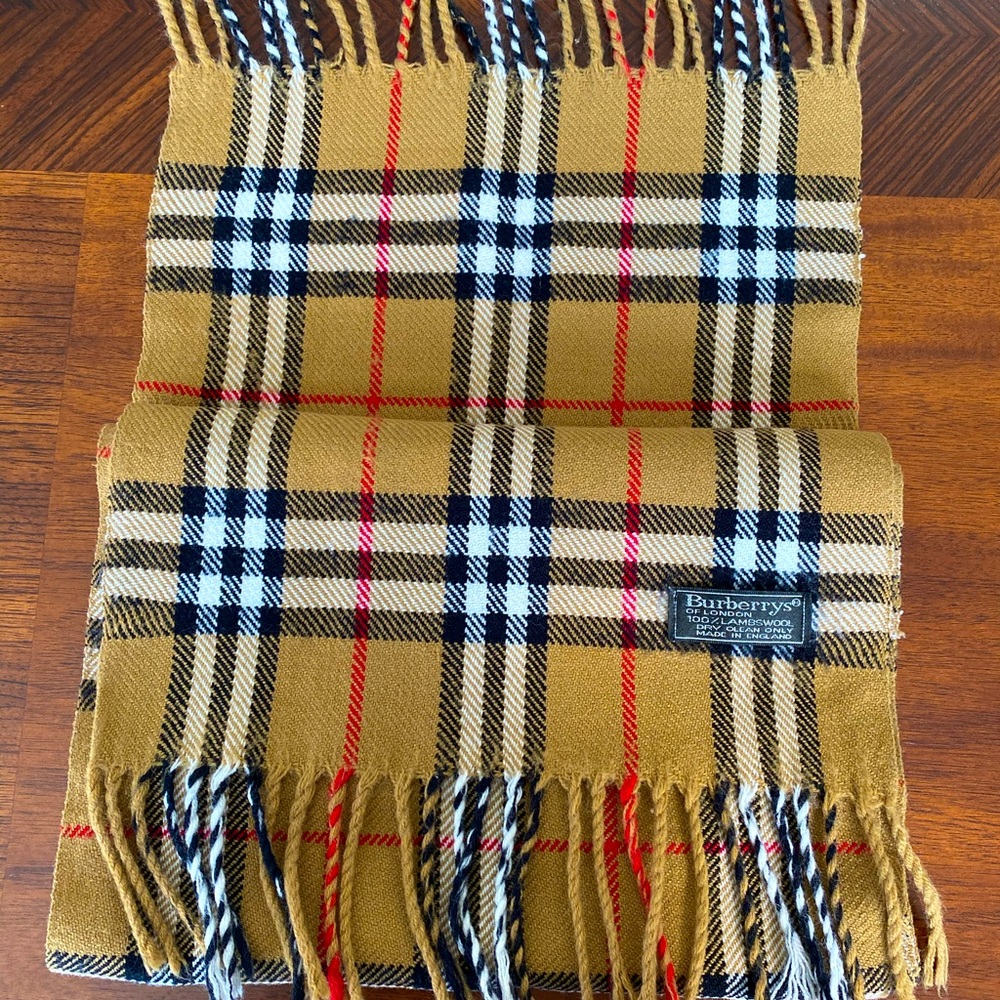 Burberry scarf 🧣
